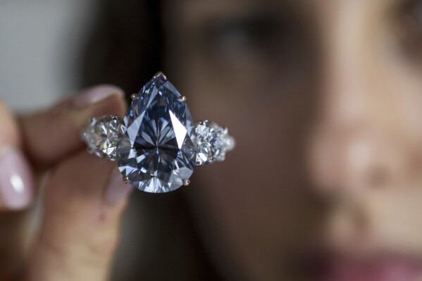 Graff blue diamond ring sale